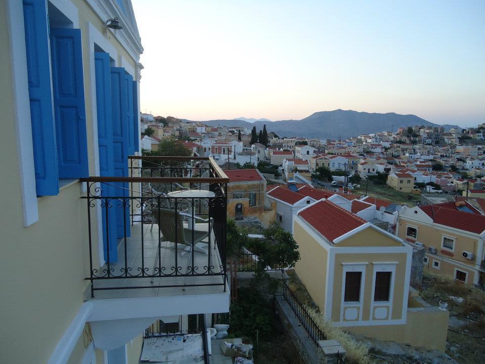 Symi Sun Apartments Exteriör bild